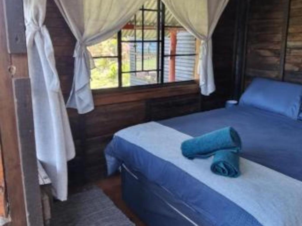 Tsitsikamma Wolf Sanctuary Eco Cabins & Teepees Stormsrivier Chambre photo