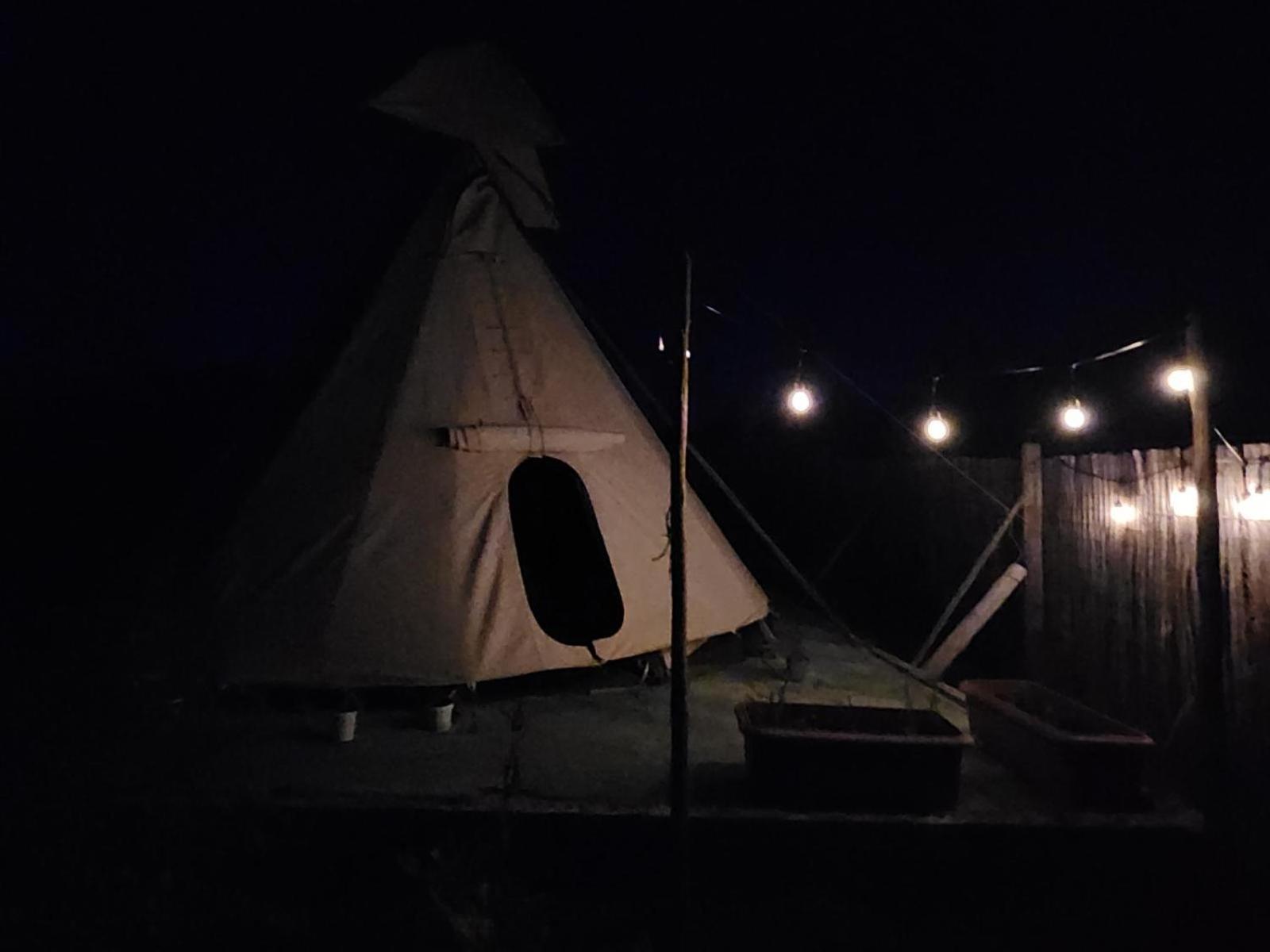 Tsitsikamma Wolf Sanctuary Eco Cabins & Teepees Stormsrivier Chambre photo